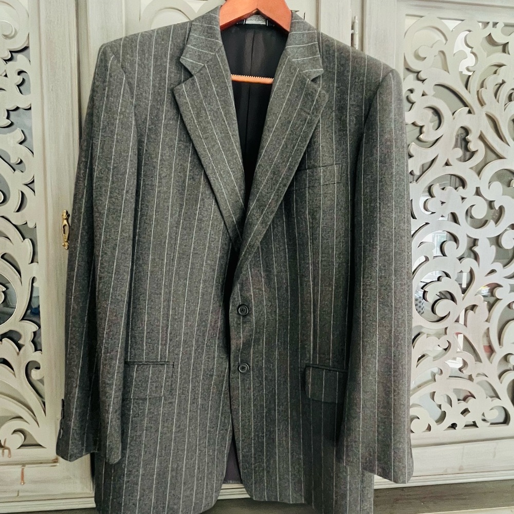 Gieves & Hawkes Saville Row gray pinstripe wool jacket 42L